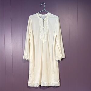 Vintage Van Raalte Ivory Nylon Robe Size Large – Made in USA